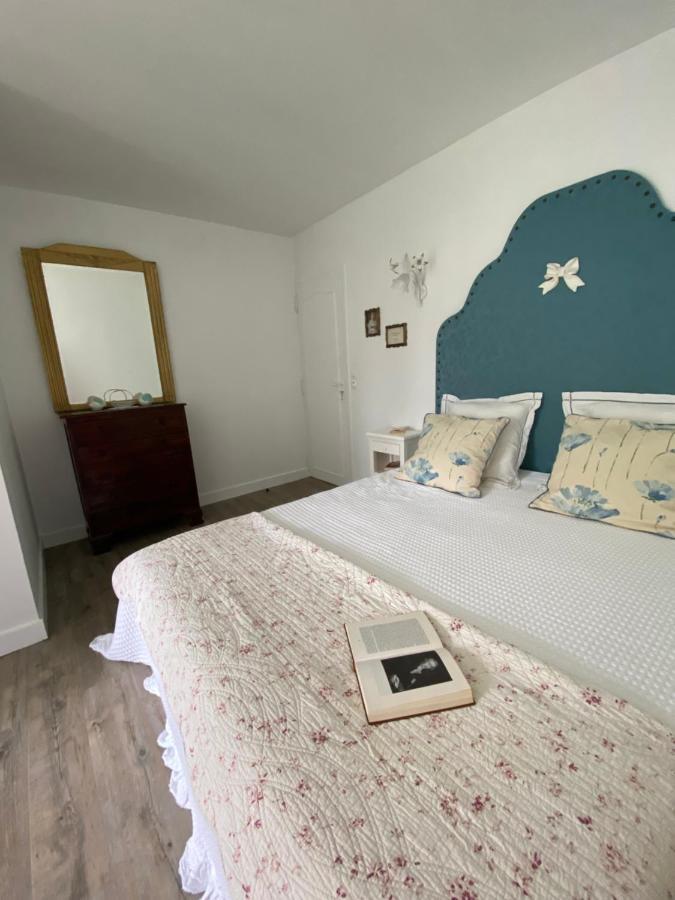 Le Vieux Moulin Bed & Breakfast Bouhet Exterior photo